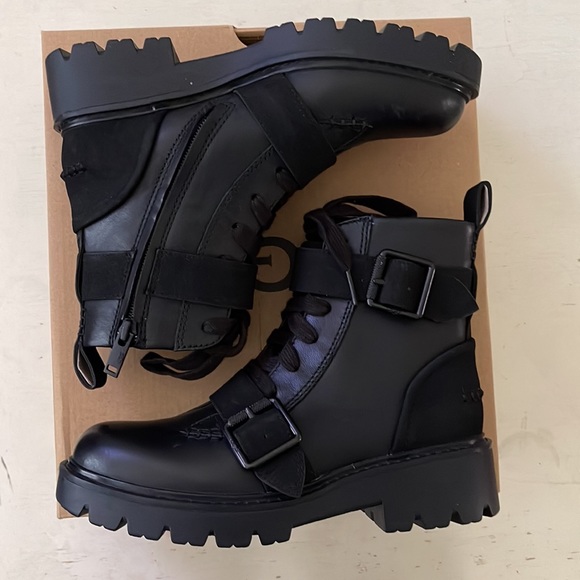 NIB Ugg Noe combat boots black leather buckle motorcycle size 6 - Picture 3 of 6